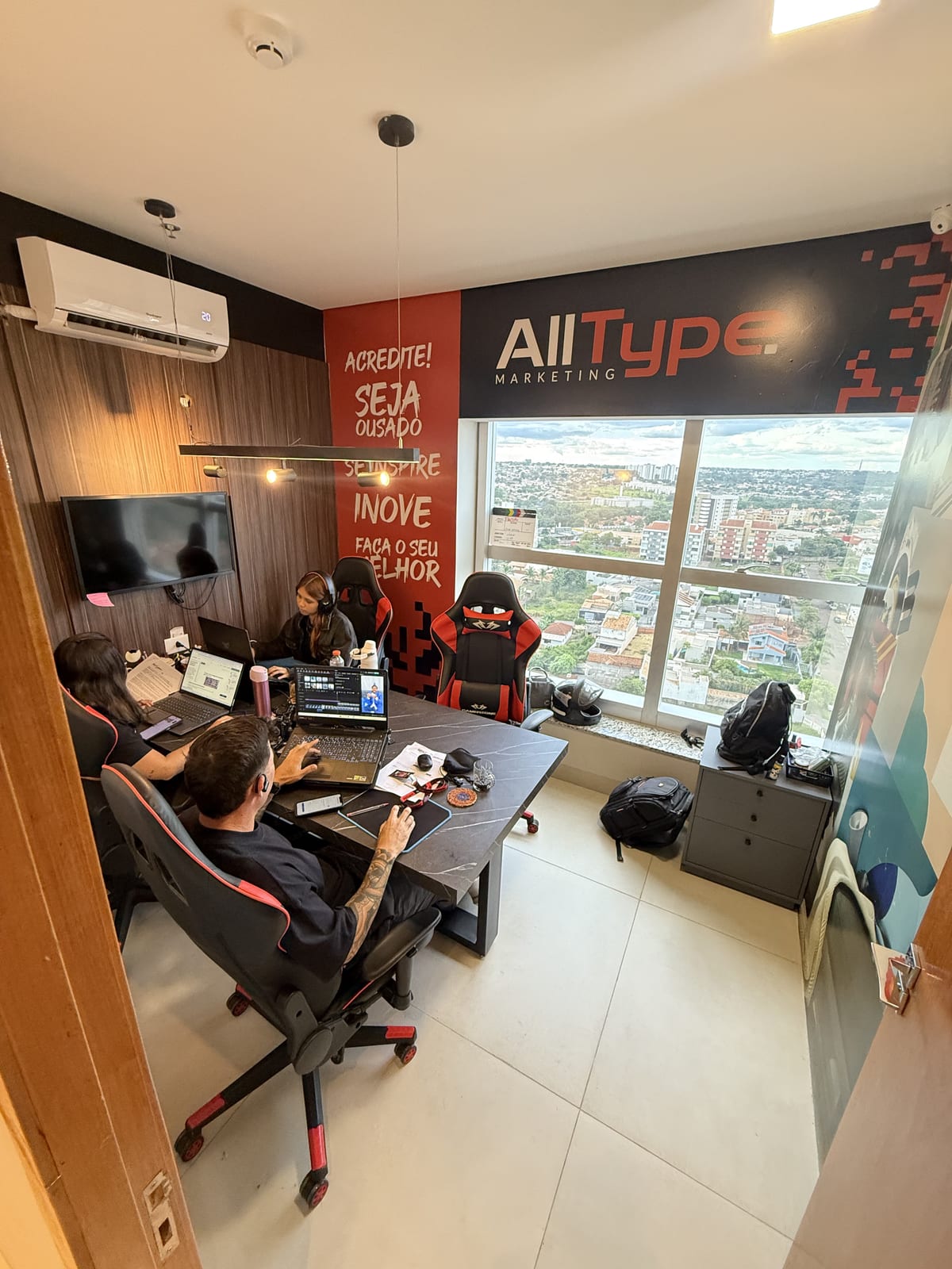 Escritório All Type — sala de reuniões